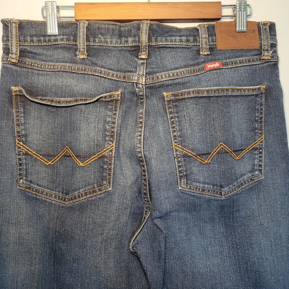 Wrangler Straight Fit Mens Jeans Size‎ 32X30
